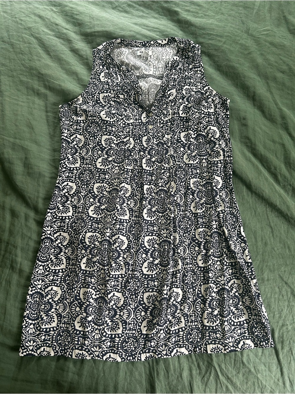 Old Navy Navy and White Floral Tank Dress